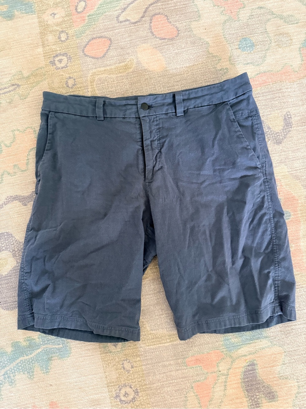 Lululemon Men's Navy Shorts - Size 40